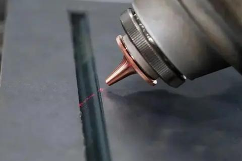 技術(shù)干貨 | 加速智能化浪潮，用編程實(shí)現(xiàn)坡口轉(zhuǎn)角“一刀流”